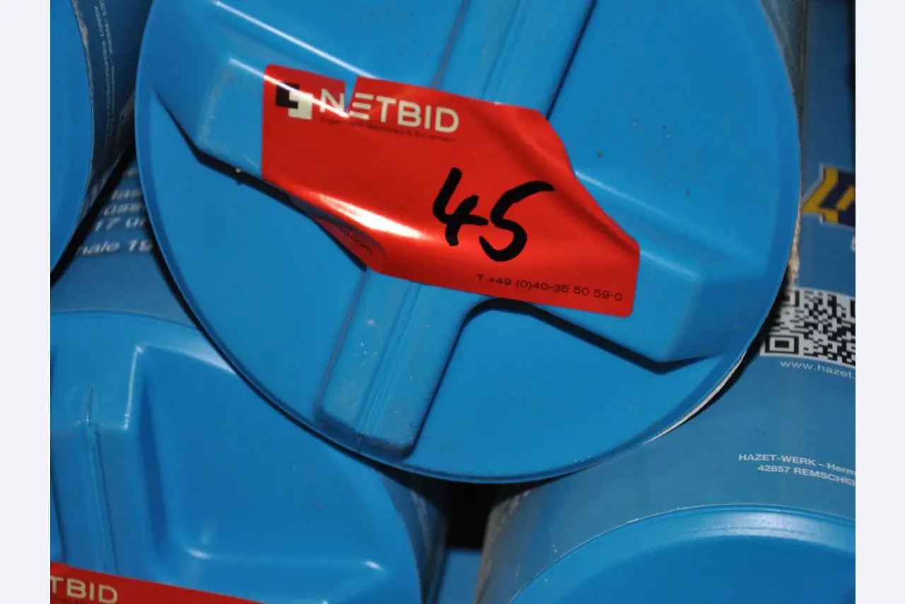 Machines, tools, merchandise / workshop equipment of the automobile sector / <br>tyre service-10
